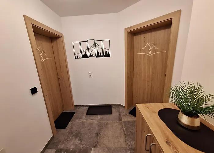 Almhaus Hochenwarter Sonnenalpe Nassfeld