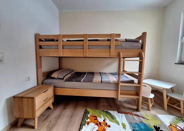 Almhaus Hochenwarter * Sonnenalpe Nassfeld